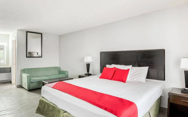 OYO Hotel Kissimmee West