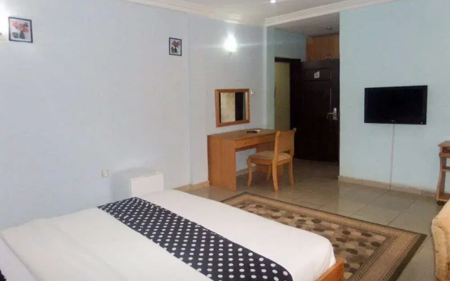 Junbic Apartment and Suites