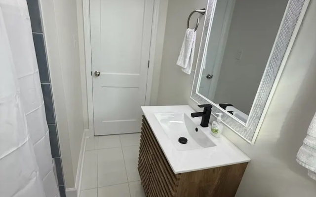 New Cozy Durham 2 Bedroom Home A