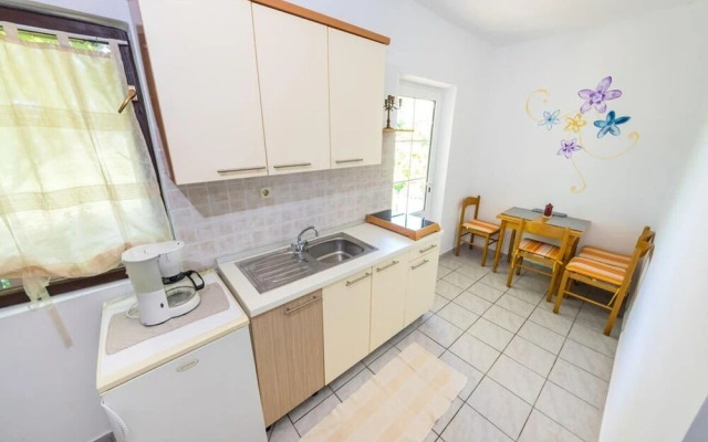 San - Comfortable and Great Location - A2