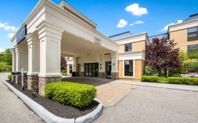 The Crossroads Hotel, Newburgh