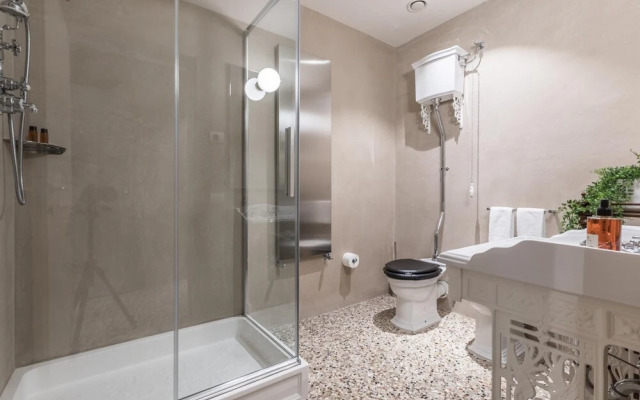 Varoter Design Venetian Studio