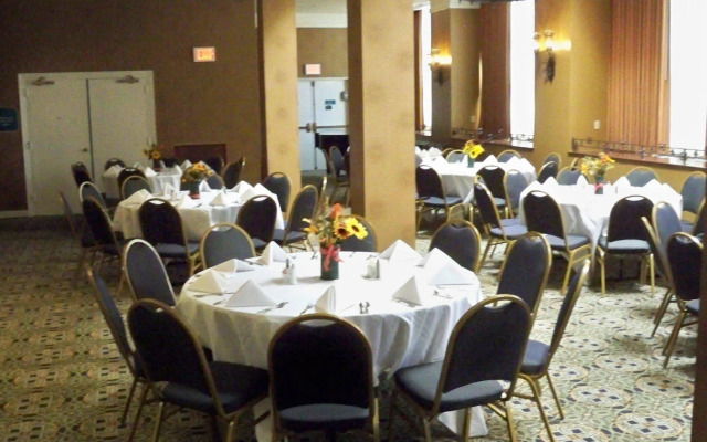 Holiday Inn San Antonio - Riverwalk by IHG