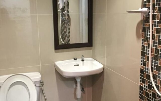 Tas Sakura Budget Hotel