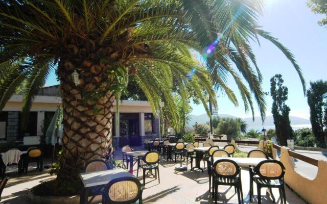 4 people apartment 350 m from the sea