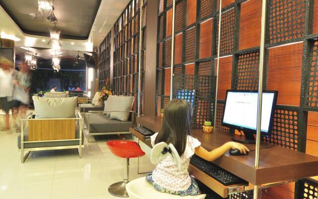 Platinum Hotel