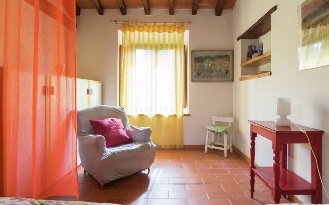 Quaint Holiday Home in San Marcello Pistoiese with Pool