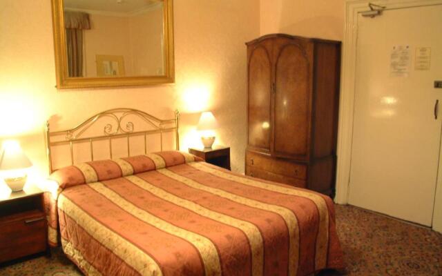 Averon  Guest House