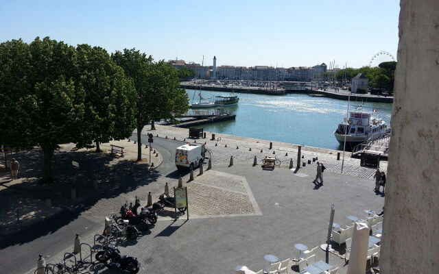 Maisons du Monde Hôtel & Suites - La Rochelle Vieux Port