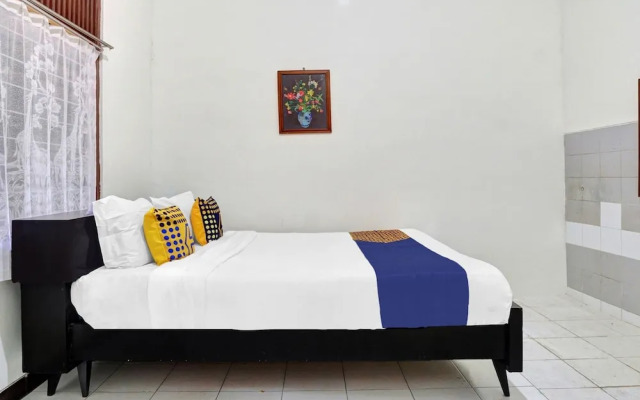 SPOT ON 90539 Taman Borobudur Guest House Syariah