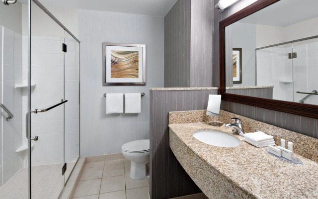 Courtyard by Marriott Raleigh North/Triangle Town Center