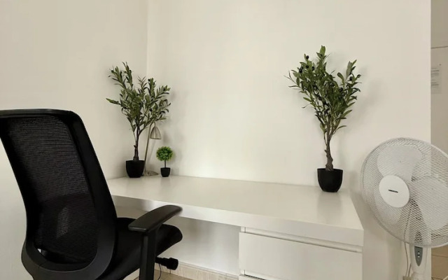 Peaceful 2 minutes European Parliament