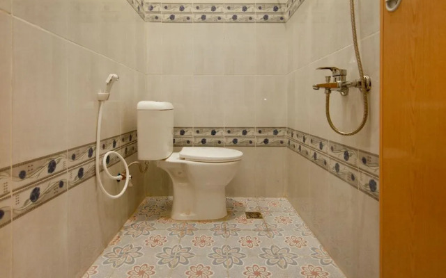 OYO Living 1332 Almonsari Residence