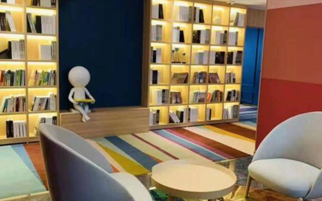 Xique Yujia CC Hotel (Anyang Wenchang Avenue Institute of Technology)