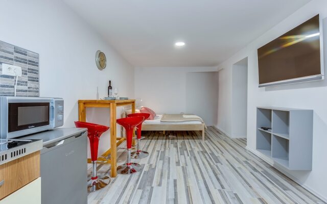 Apartments Small Sweet & Cosy