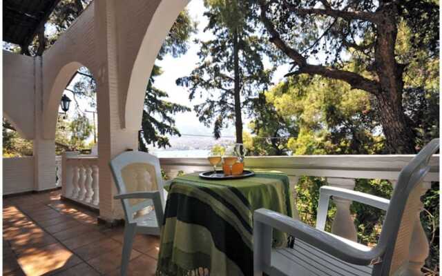 Poros Pine Villa