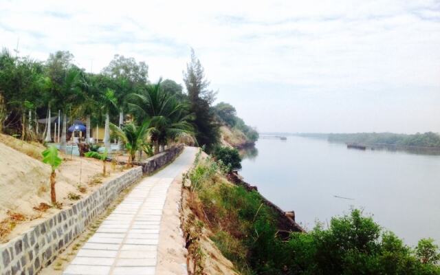 River Ray Estates
