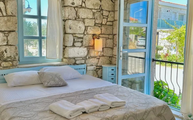 Dört Mevsim Alaçatı Otel