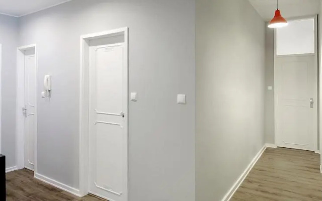 Make Yourself At Home - Porto