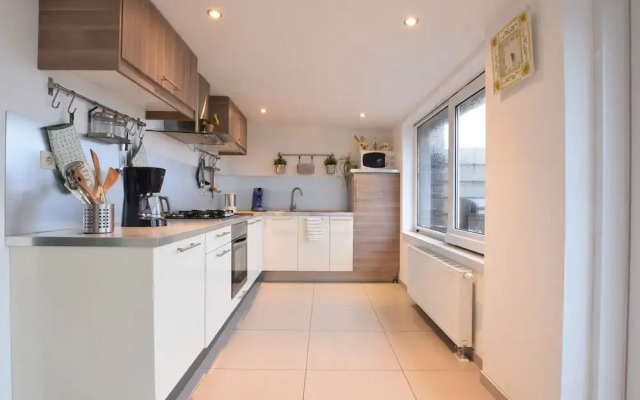 Lovely Holiday Home in Gros Chene With Bubble Bath