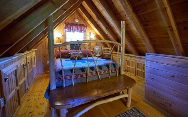 Creekwalk Inn Bed and Breakfast with Cabins