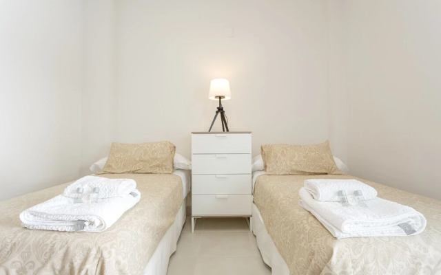 Real Escuela Home Surthy Apartments