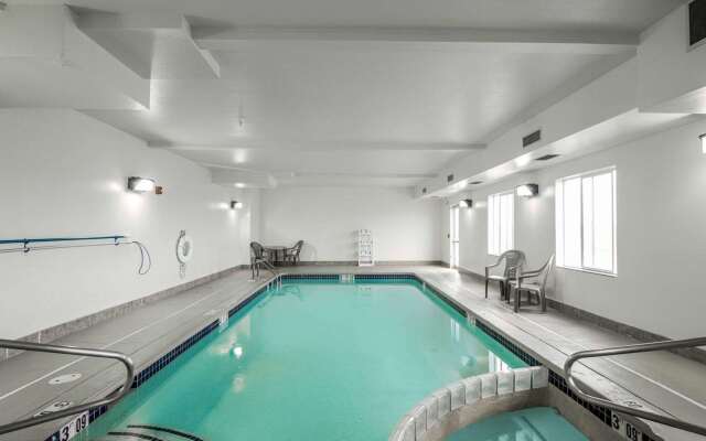 Rodeway Inn & Suites Salina South