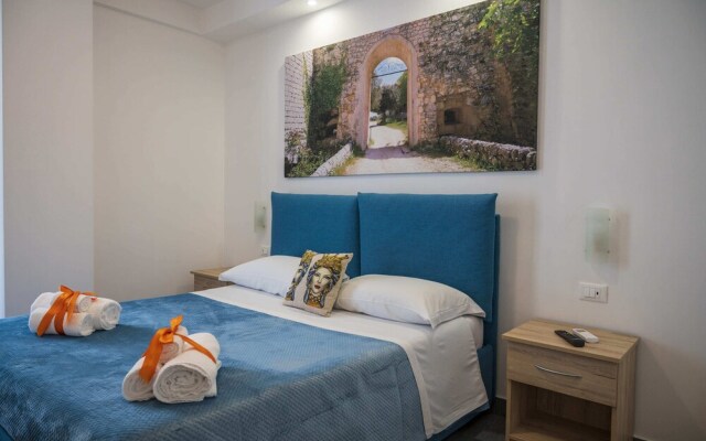 Zircone Apartment On Sea Shore