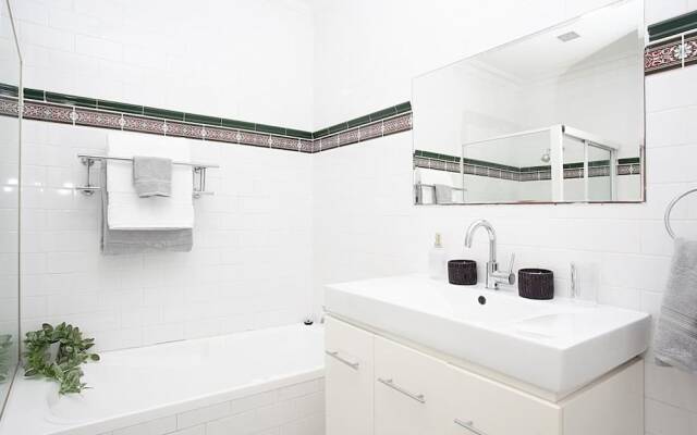 THE RENWICK - Hosted by: L'Abode Accommodation