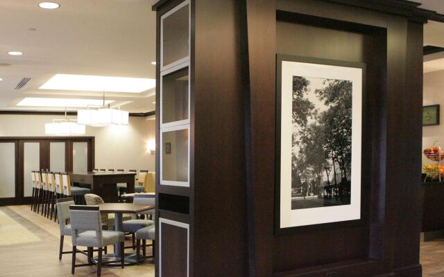 Hampton Inn by Hilton Toronto Airport Corporate Centre