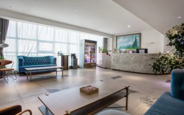 LANOU Hotel (Korla Jindu Square)