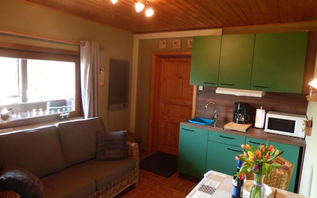 Serene Chalet in Honningen Eifel with garden in the lap of nature