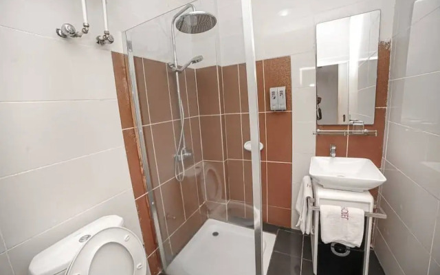 Fini Hotel Bobende