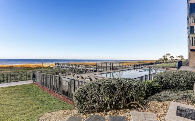 Condo with Atlantic View from Private Patio, Short Walk to the Beach by RedAwning