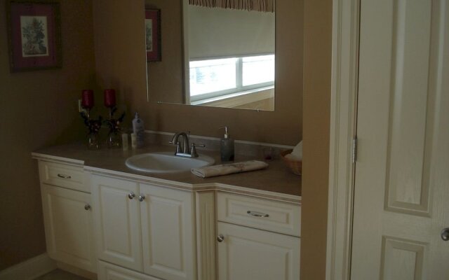 Sunset on the River B&B