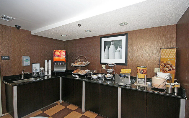 Hampton Inn Ft. Chiswell-Max Meadows