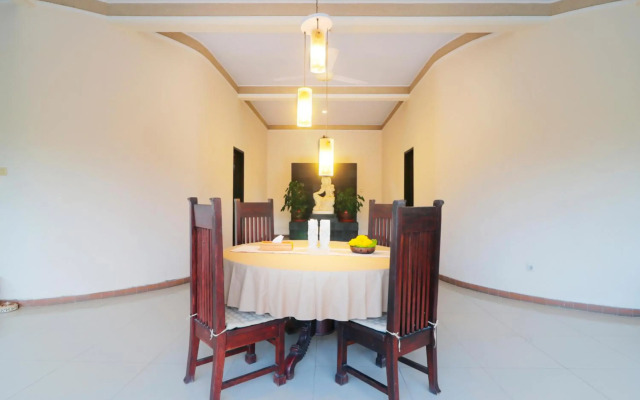Heliconia Villa