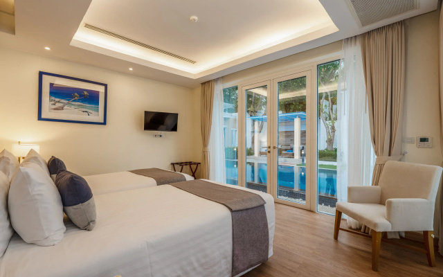 Andaman Pool Villas, Maikhao Beach Phuket