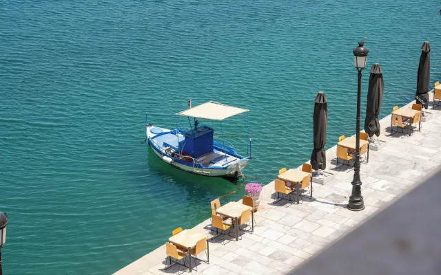 Aktaion City Hotel