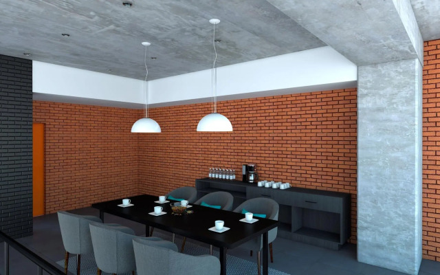 Aloft Celaya