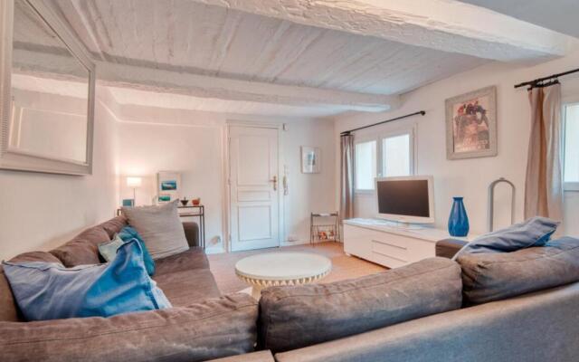 Furnished apartment with balcony in the center of Aix-en-Provence