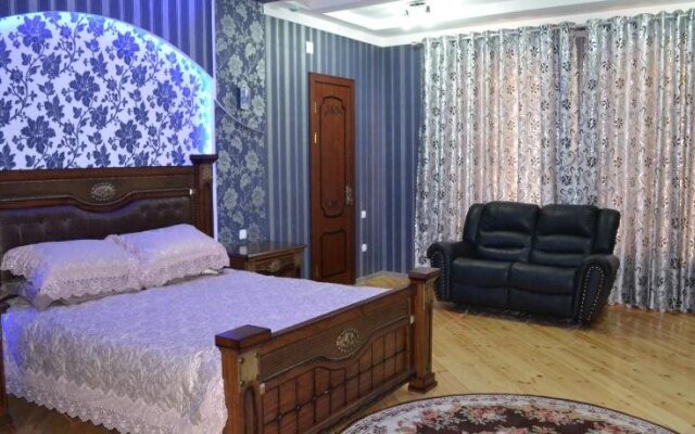 Hotel Shokhkand