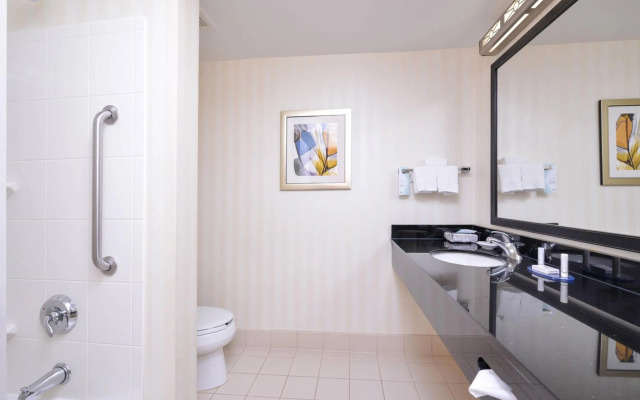 Fairfield Inn & Suites by Marriott White Marsh