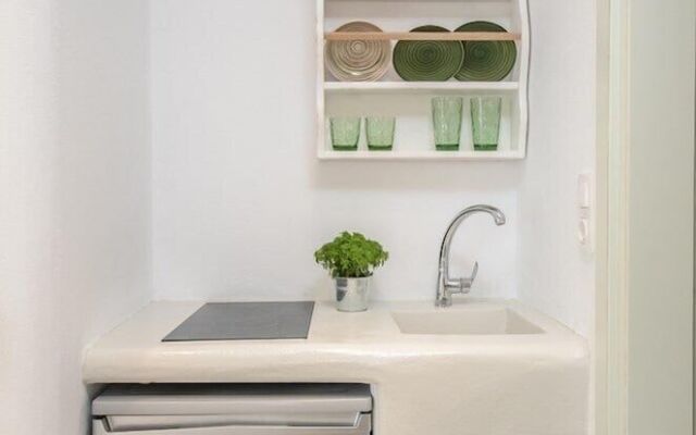 Naxian Spirit Suites & Apartments