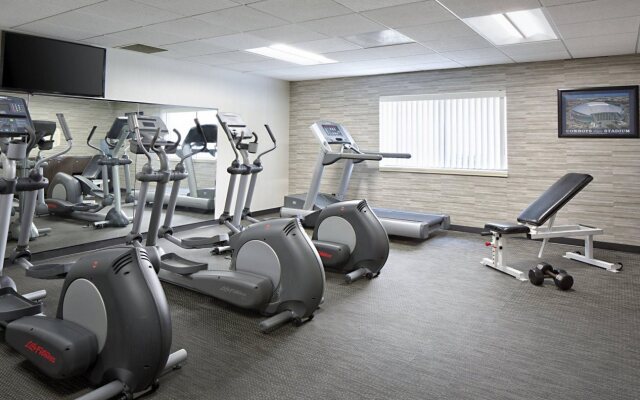 Courtyard by Marriott Dallas Arlington/Entertainment Dist