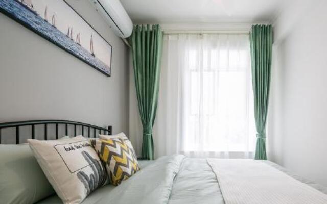 Xi'an Beilin·Small Goose Tower· Locals Apartment 00152240