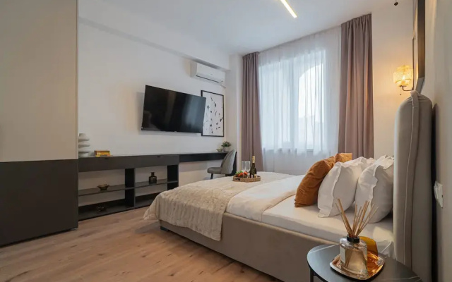 Loggia Luxe 5BR Living in Universitatii Area