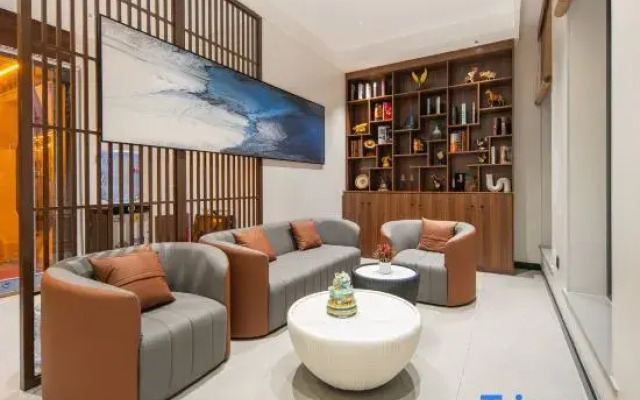 Under the White Clouds Inn