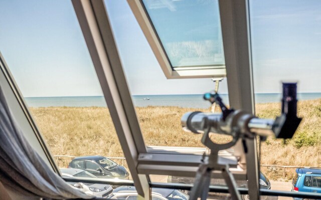 Beachhouse 24