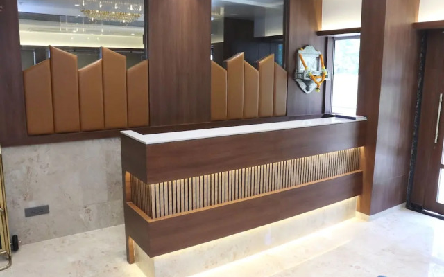 Hotel Golden Nest - Thane